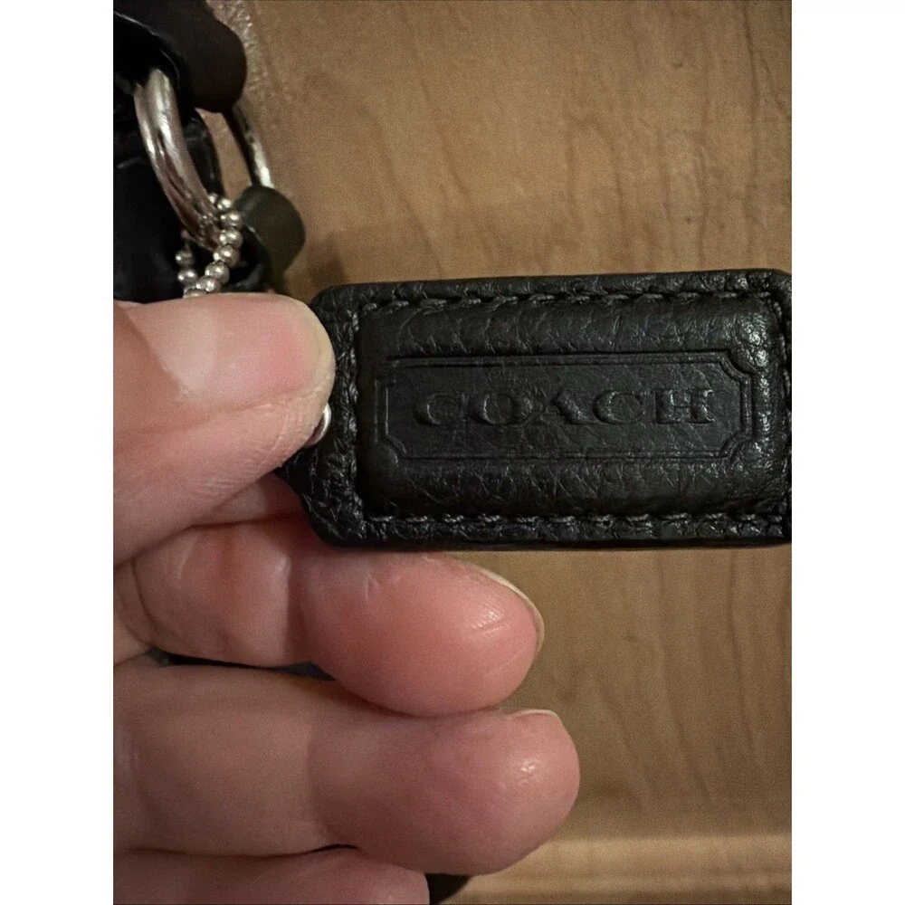 Coach Black Pebbled Leather Turn Lock Swingpack Crossbody Bag Purse. Great Cond!